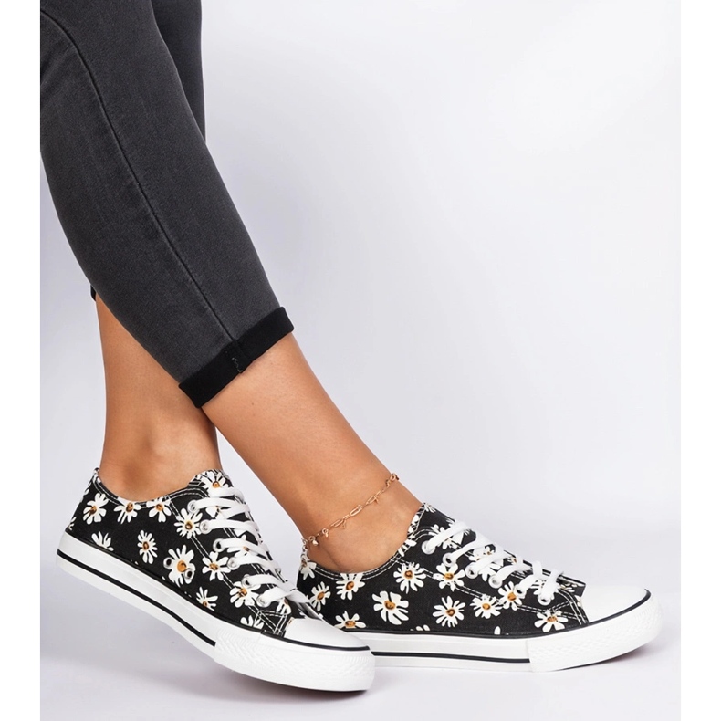 Svarta kvinnors tyg sneakers med blommor 2