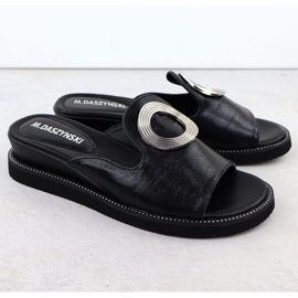 Kvinnors flip flops på låga kilar Black M. Daszyński svart 2