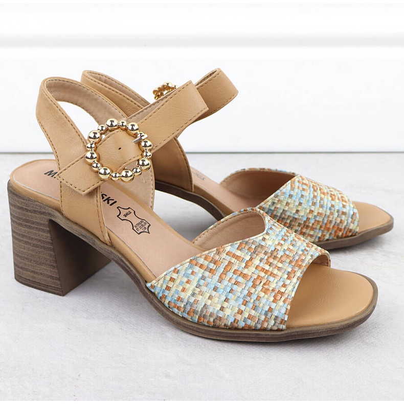Kvinnors sandaler på pelaren i Beige Braids M. Daszyński MR24125-4 2