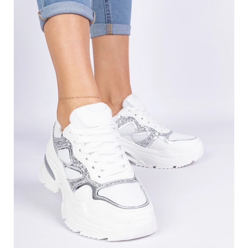 Kvinnors vita sneakers dekorerade med glitter 1