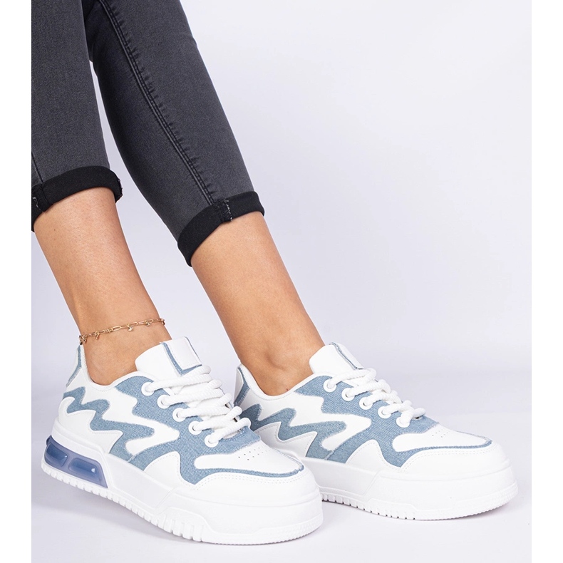 Blå kvinnors sneakers med en denimtillbehör vit 1