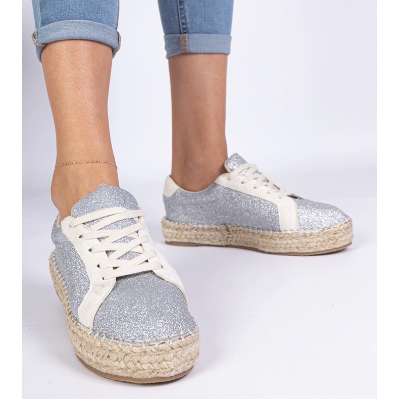 Silver kvinnors espadrilles dekorerade med glitter 1