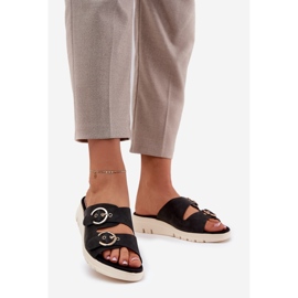 Lätt kvinnorkilar med svarta spännen 1