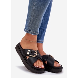 Tofflor på plattformen med ett svart spänne 1