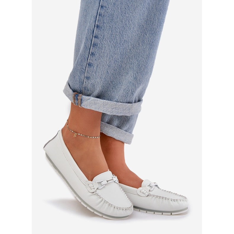 S.Barski Platta läderloafers med en prydnad av S. Barski LR51-547 Vit 1