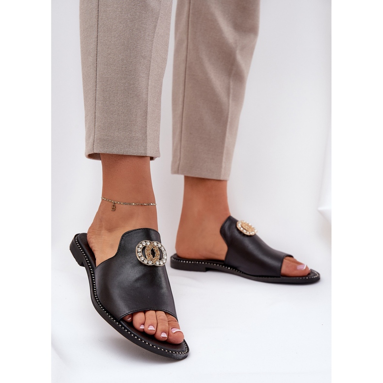Elegant läder kvinnors flip flops med dekoration zazoo 3008 svart 2