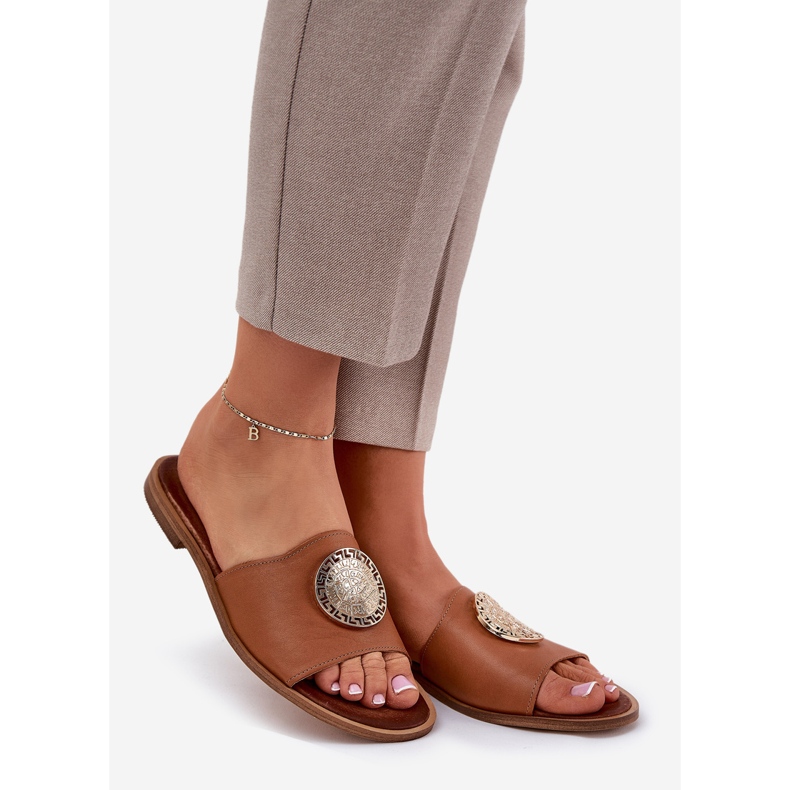 ZAZOO 2938 FLAT -HEELED LÄDER FLOPLES MED CAMEL DECORATION brun 1