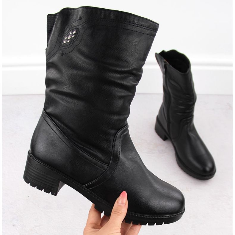 Isolerade höga svarta ankelboots för kvinnor Filo Donna Z24-43 1