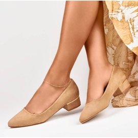 Goodin Lågklackade pumps i mocka för kvinnor, beige GD-XR106BE 1