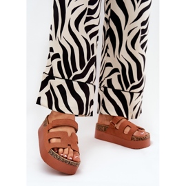 Tofflor på den massiva kamelplattformen brun 2