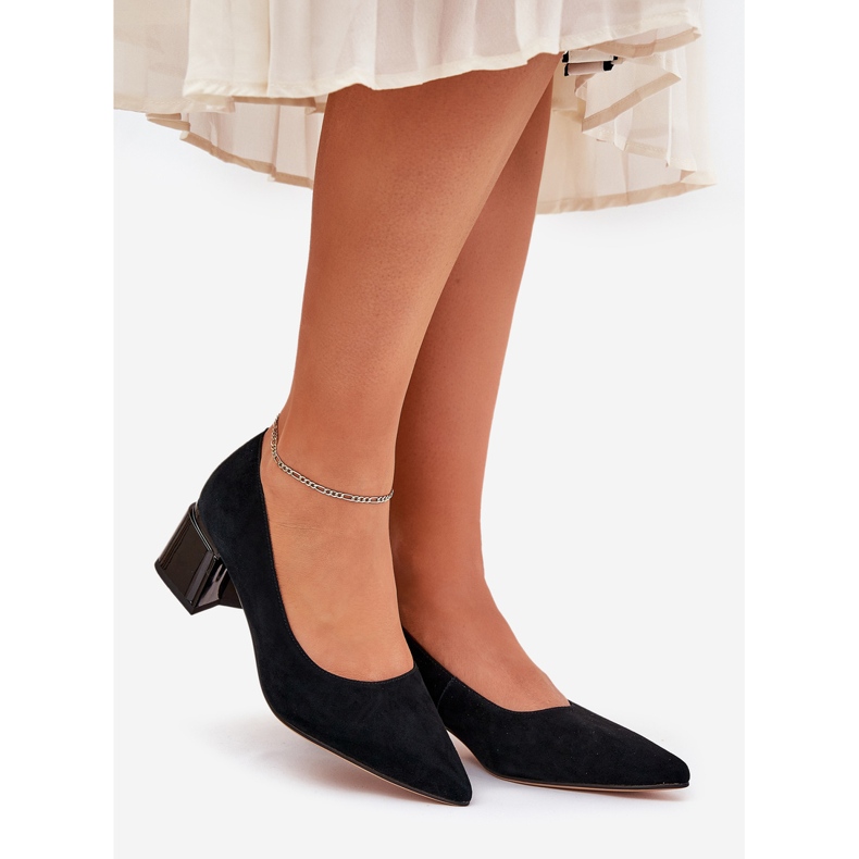 Suede släta pumpar med spetsiga verktyg Vinceza 66736 svart 1