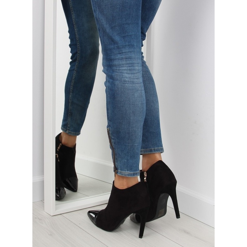 Svarta stövlar på hög klack 1131-5 svart 1