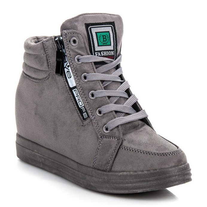 Sneakers i mocka grå 1