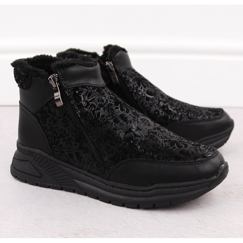 Kvinnors ankelstövlar i svart läder med blommor T.Sokolski Z24-329 2