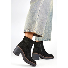 Klassiska högklackade stövlar i mocka för kvinnor, svarta 9613B 2