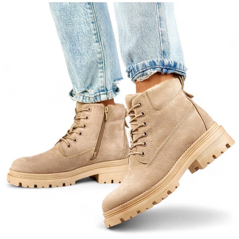 Isolerade stövlar i mocka för kvinnor, beige A5201-39BE 1