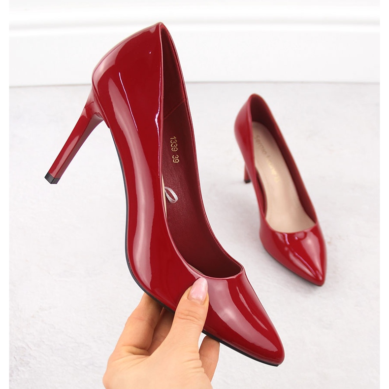 Pockade pumpar, målade stift röda Sergio Leone 1339 1