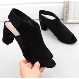 Damsandaler med helklack i mocka med kardborreband, svart Potocki CA42312 1