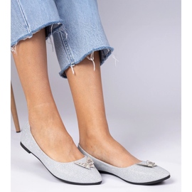 Silver kvinnors glitter ballerinas med en fjäril 1