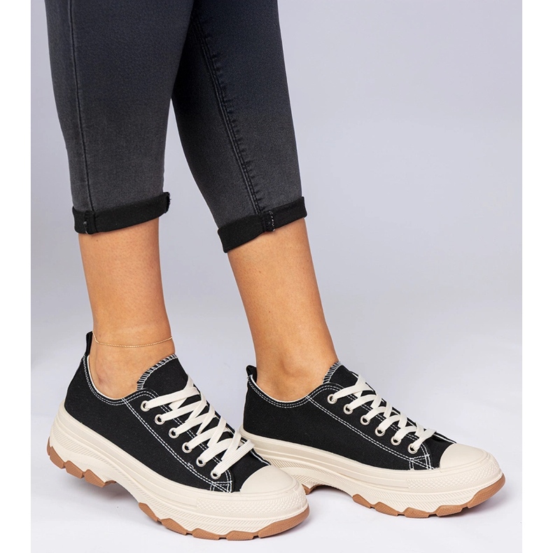 Svarta sneakers med tjock sula 1