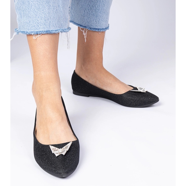 Svart kvinnors glitter ballerinas med en fjäril 2