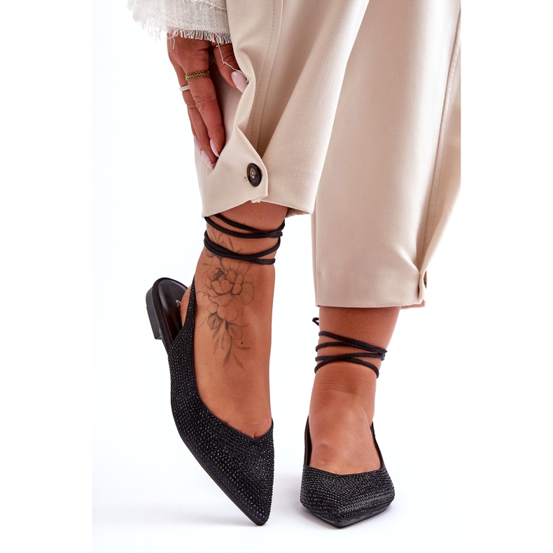 Kvinnors ballerinor dekorerade med svarta strassar 4