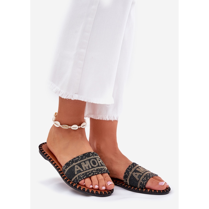 Flat -hane kvinnors flip flops med svart dekoration 1