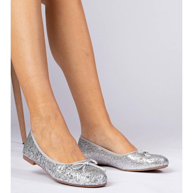 Silver kvinnors glitter ballerinas med en båge silver- 1