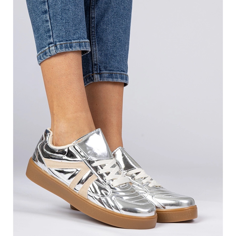 Silver sneakers lackerade kvinnors sneakers 1