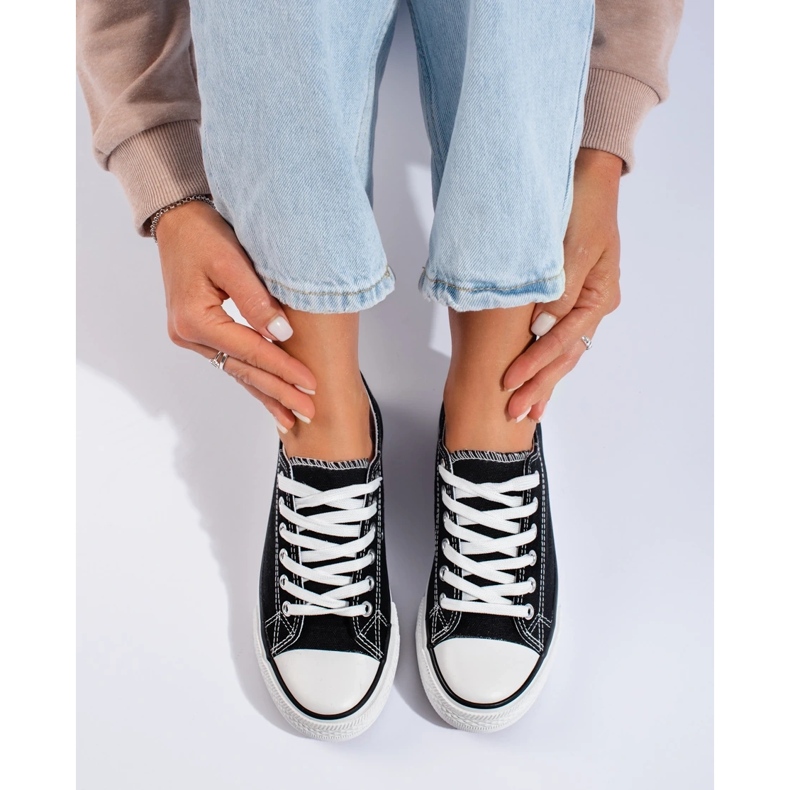 BM Svarta sneakers 2