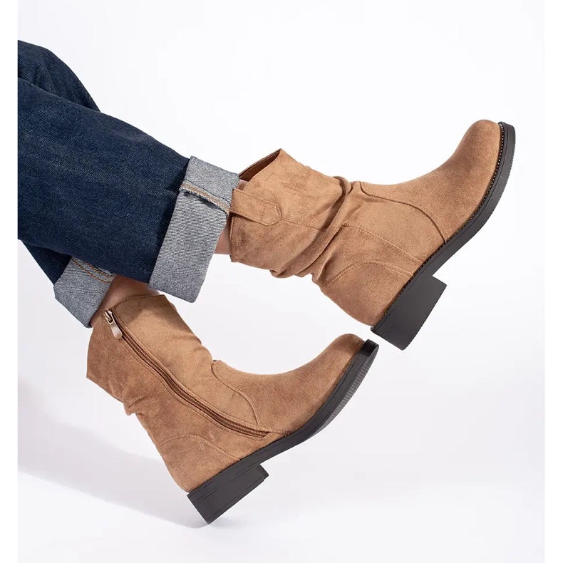 Cowboystövlar i mörk beige mocka för kvinnor 1