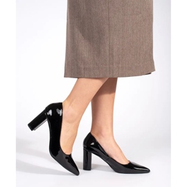 Seastar Eleganta patentsvarta högklackade pumps 1