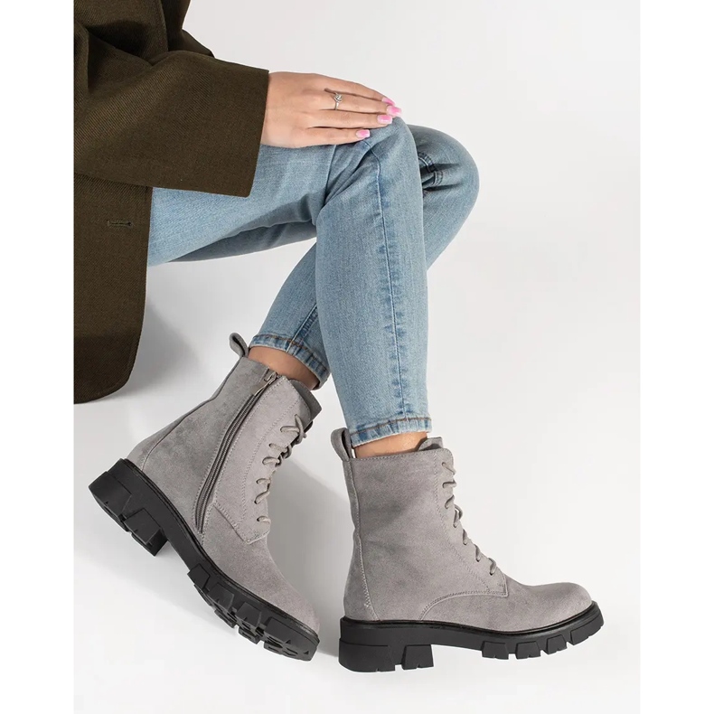 Seastar Grå kvinnoarbetare 2