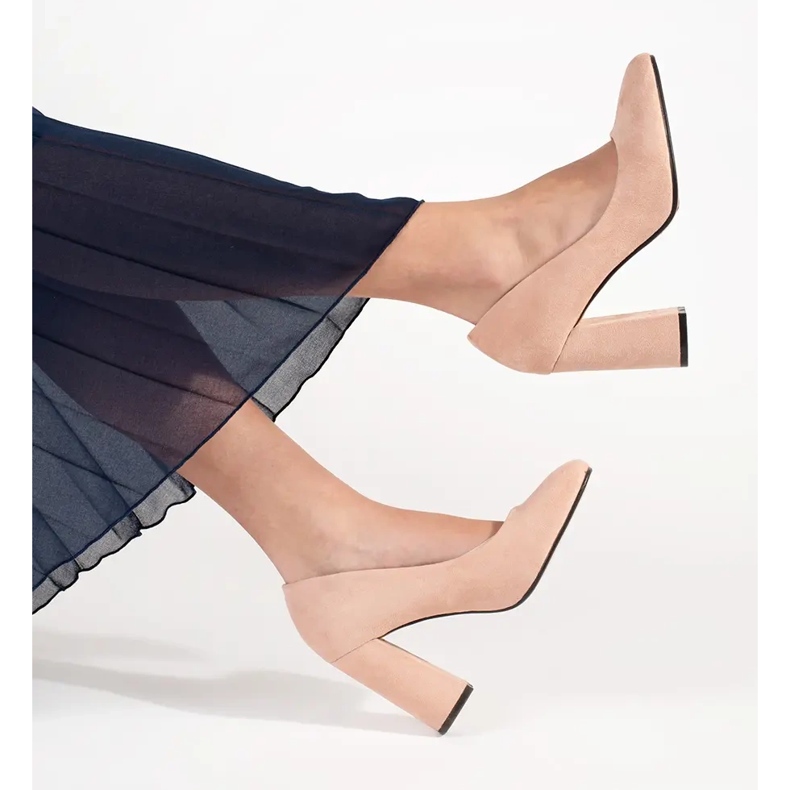 Seastar Beige mocka pumpar på en hög stolpe 1