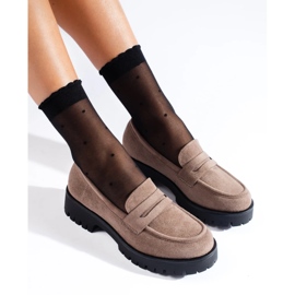 Beige loafers i mocka med tjock Shelovet-sula 2