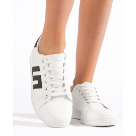 Vita och gröna damsneakers 2