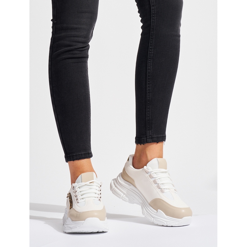 Krämfärgade damsneakers beige 1