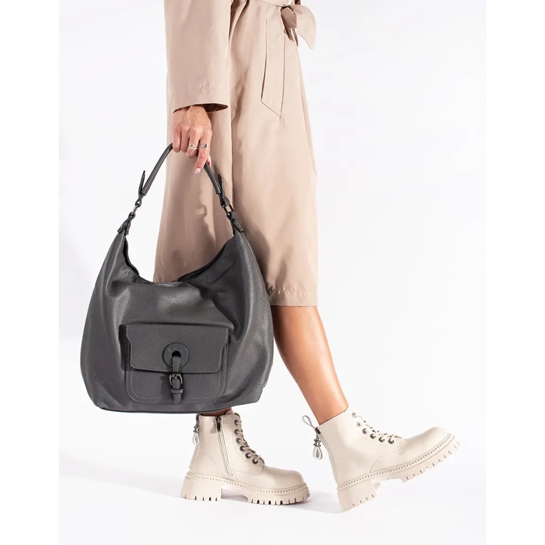 Damstövlar i beige läder med snörning 2