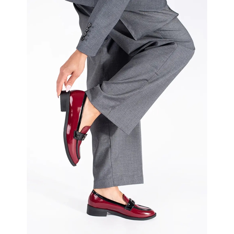 Burgundy patent loafers för kvinnor röd 2