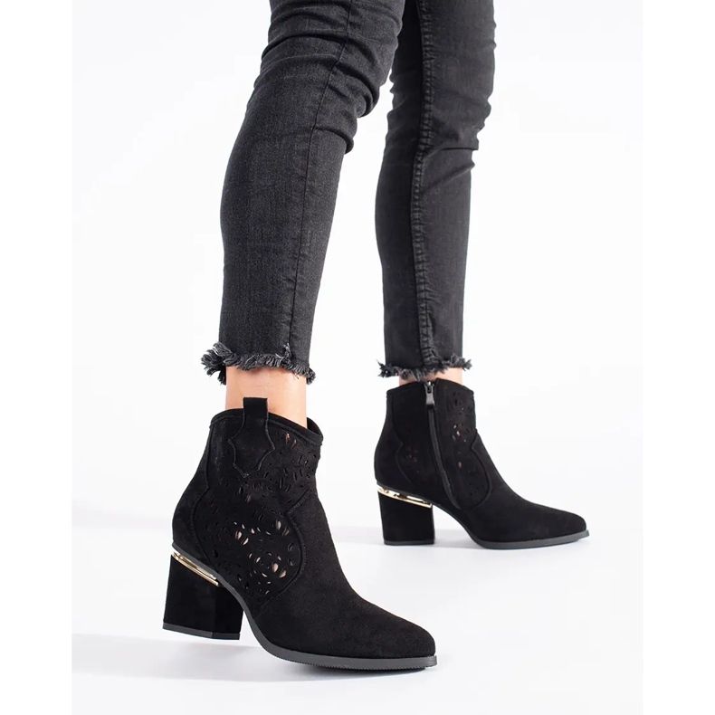 Svarta genombrutna cowboystövlar för kvinnor 1