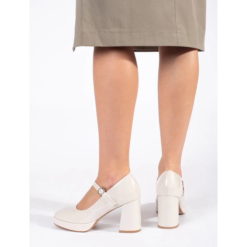 Seastar Högklackade damskor i beige lack med spänne 2