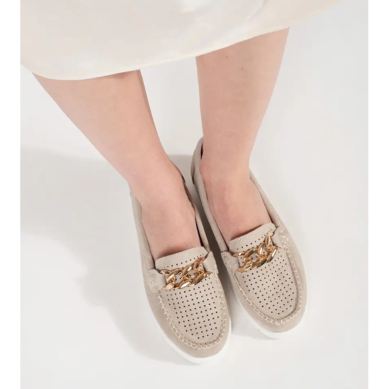 Goodin Beige Leather Loafers med en kedja på plattformen 1
