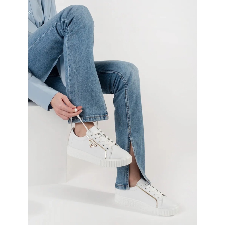 Goodin Lädervita sneakers på en tjock sula 1