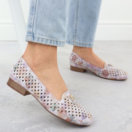 Lågklackade kvinnors skor med blommor M. Daszyński SA222-3 mångfärgad 2