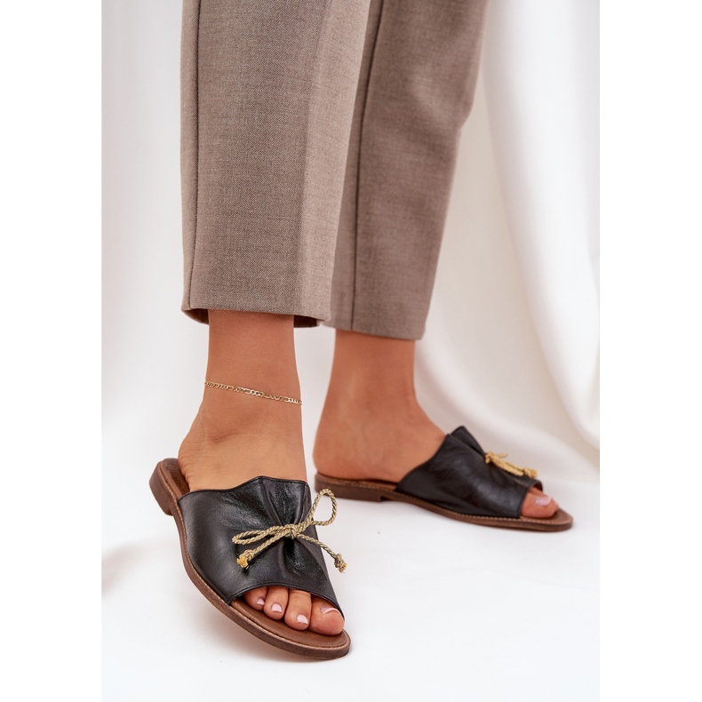 Läder platt eleganta flip flops med en båge Lewski 3572 svart 2