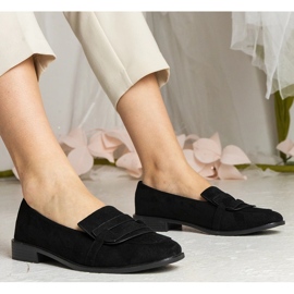 Svarta kvinnors klassiska loafers gjorda av Ekozamsz 1