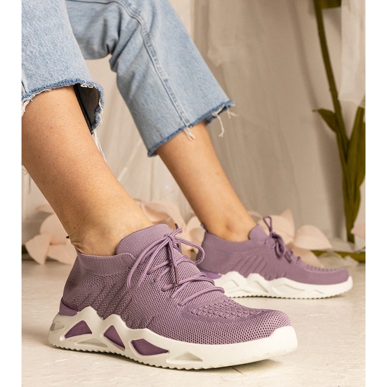 Violetta kvinnors sneakers med en socking -övre 1