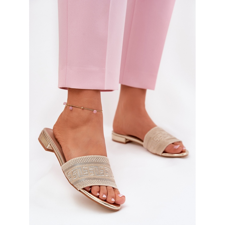 Flat -hanterade kvinnors flip -flops guld gyllene 2