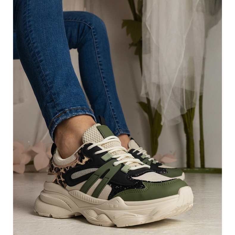 Gröna sneakers kvinnors sport med glitter svart 1