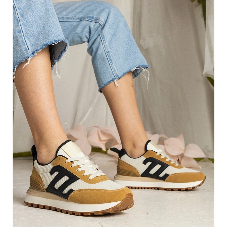 Bruna sportsneakers för kvinnor 1